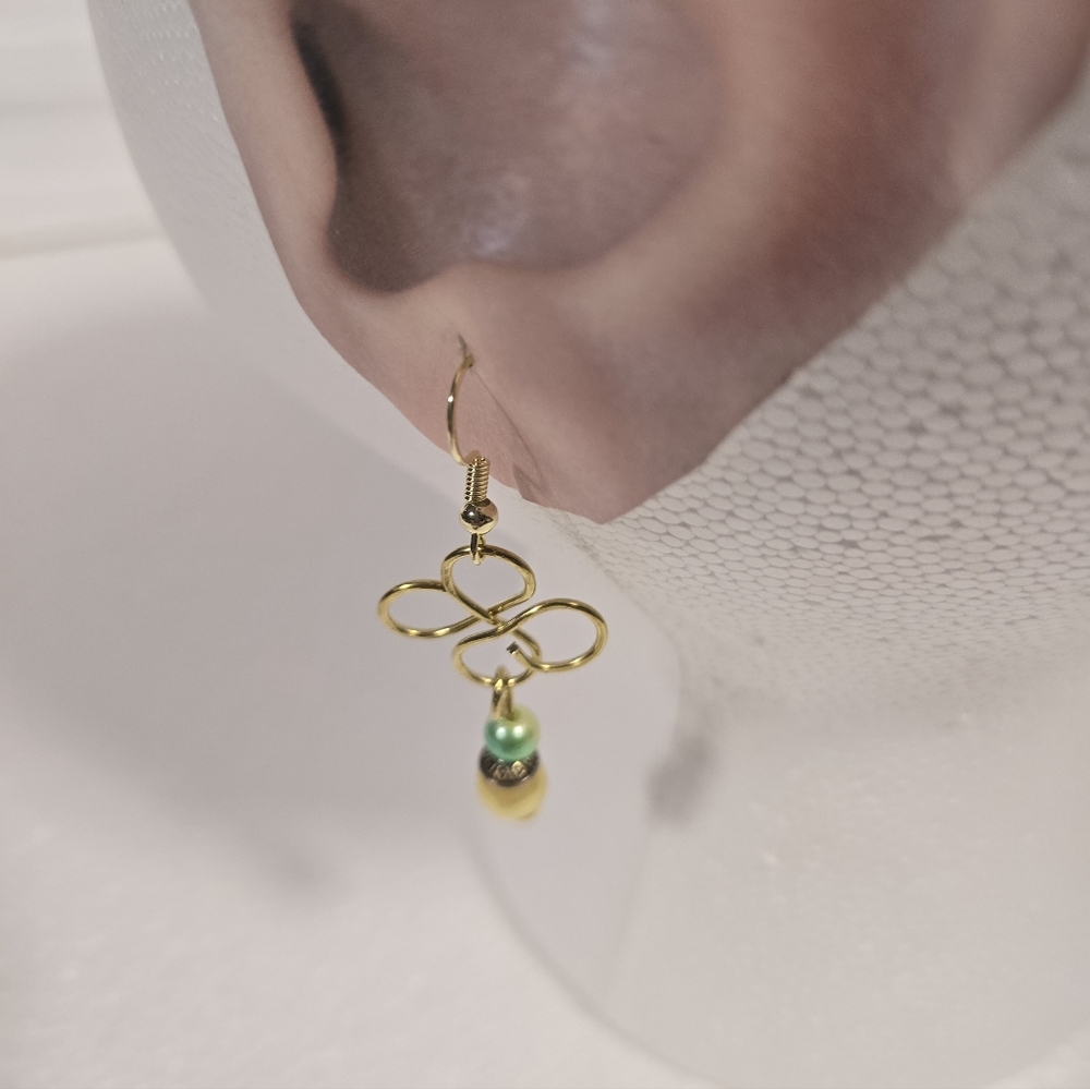 Hand Crafted Gold Clover Dangle Earrings with Pale Yellow and Mint/Yellow Beads - Picture 6 of 10